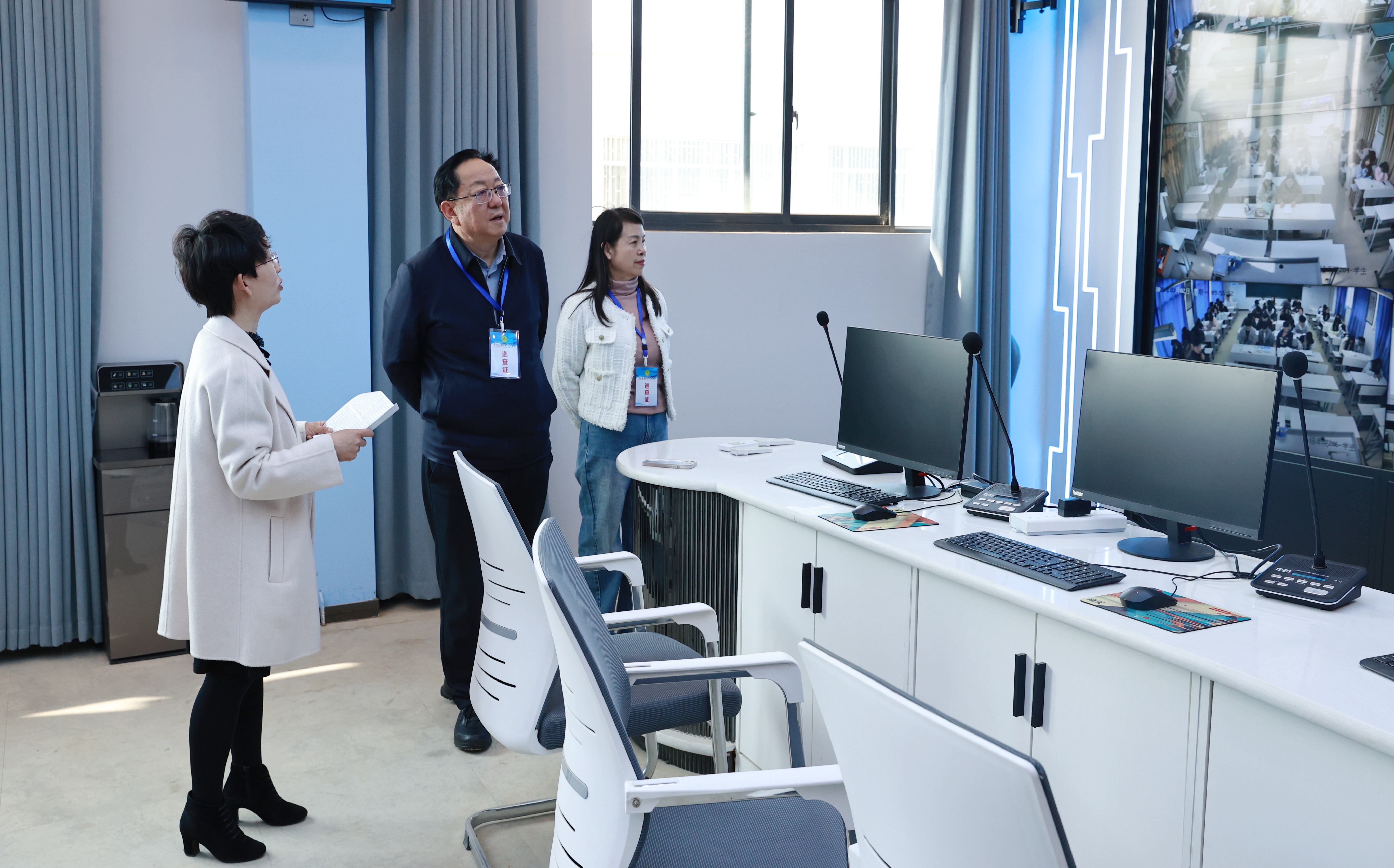 期初教学检查平稳进行